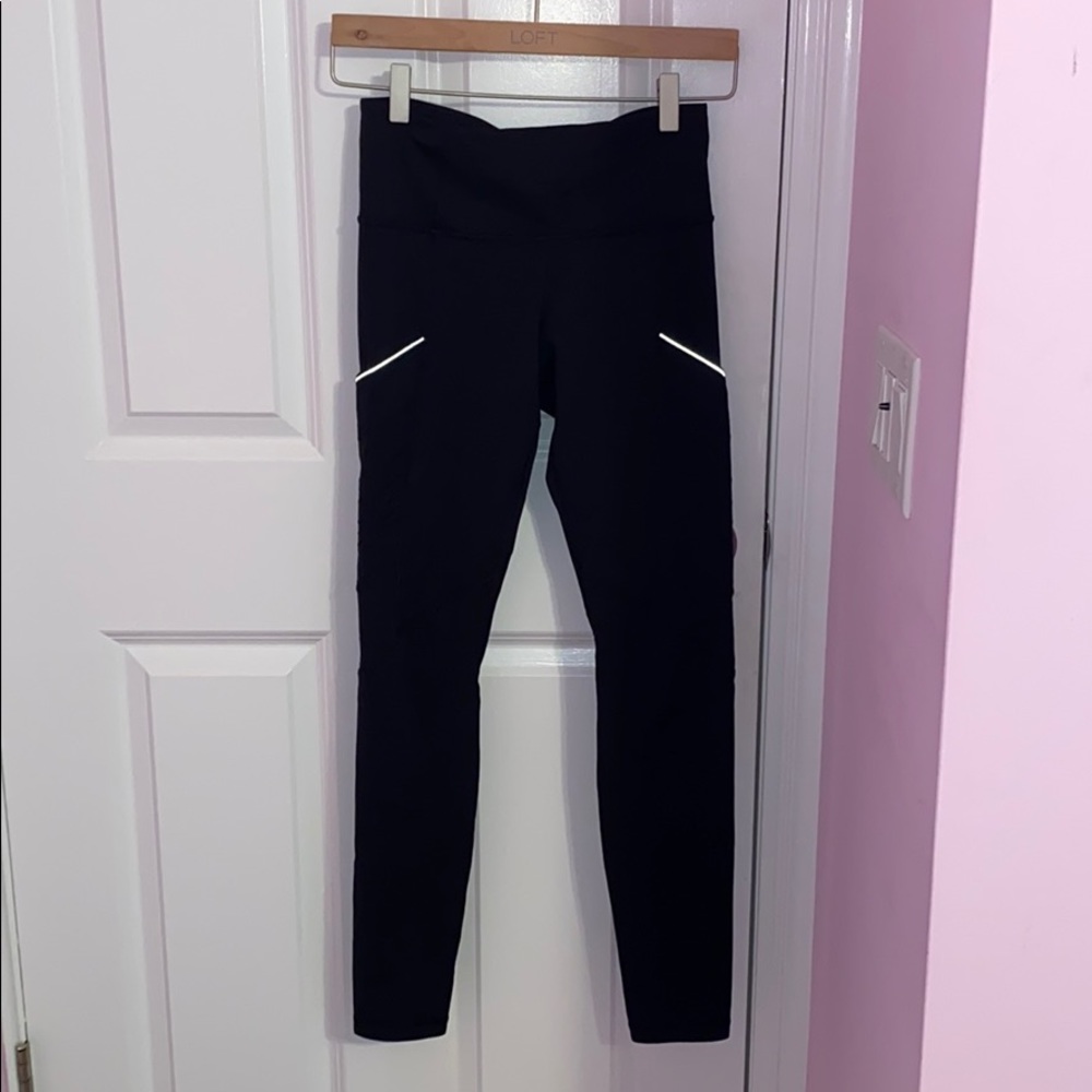 black Lululemon leggings